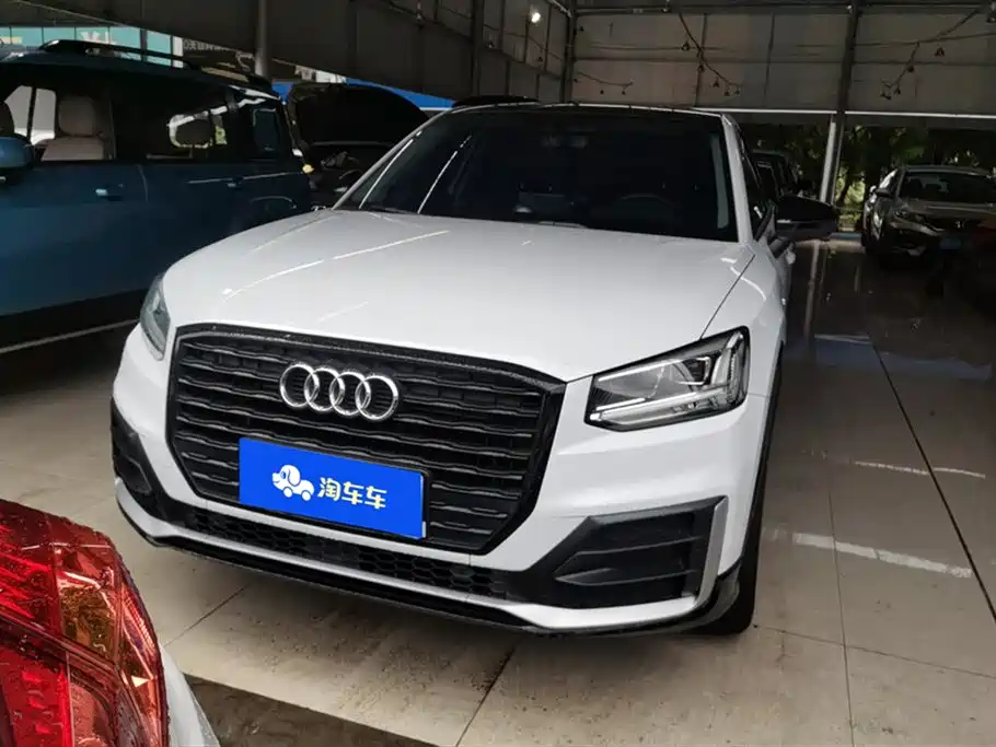 Audi Q2L
