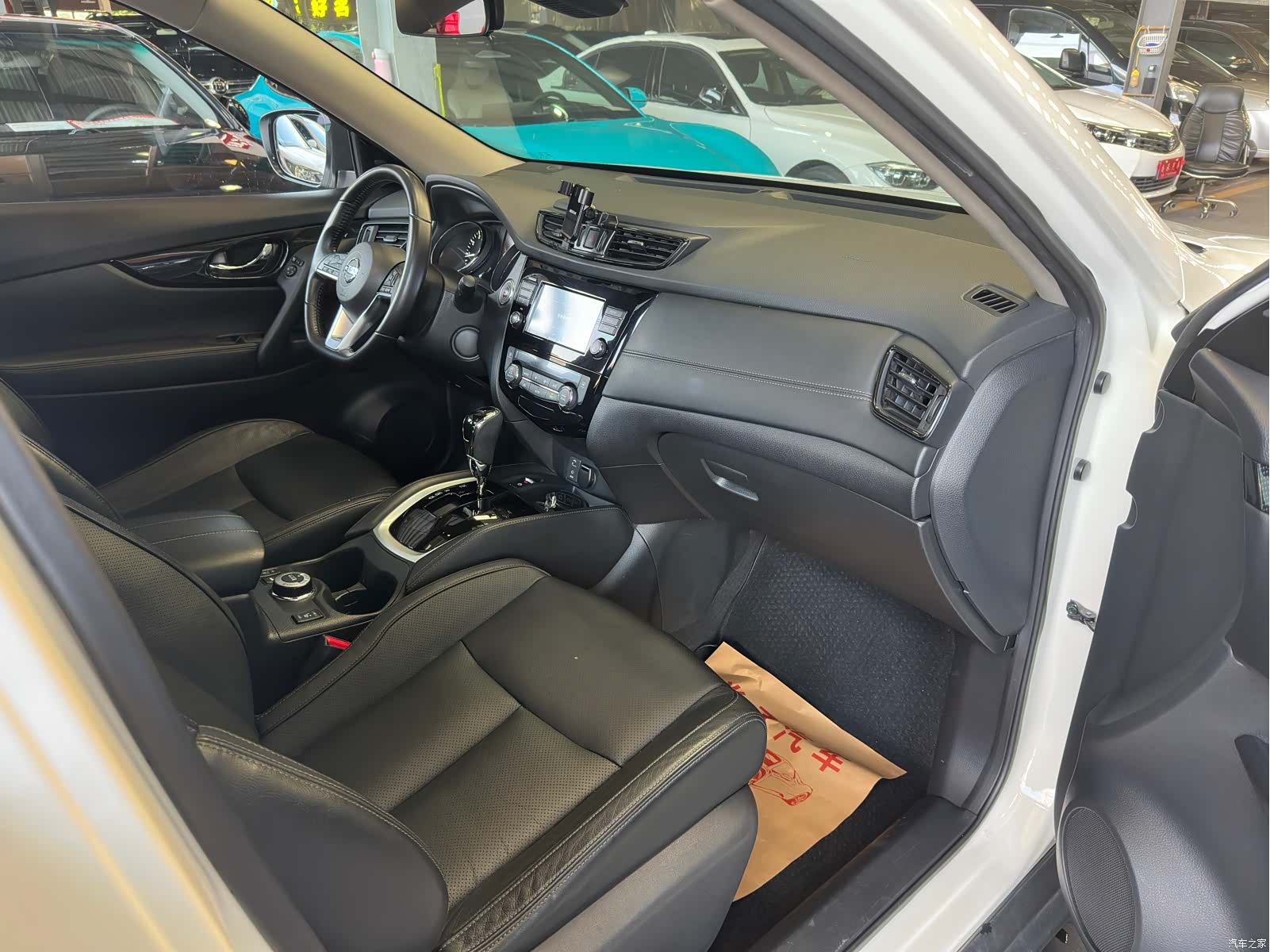 Nissan X-Trail, 2018 17