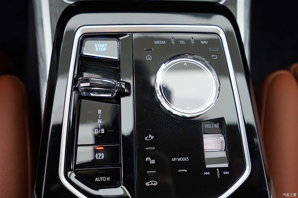 BMW i7, 2024 11