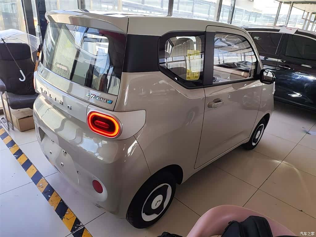 Wuling MINIEV, 2026 7
