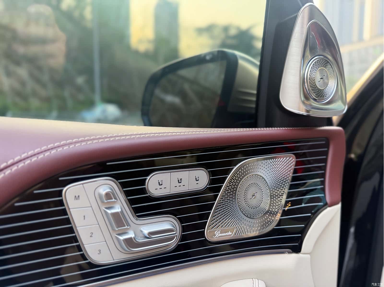 Mercedes-Benz GLS, 2025 8