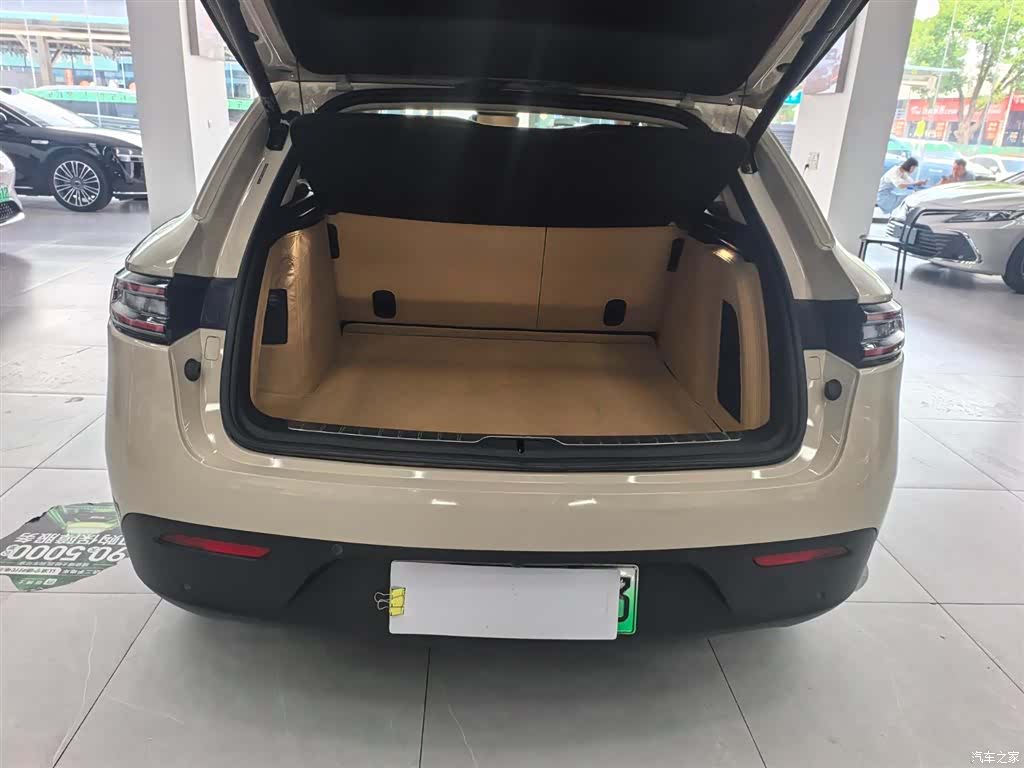 AITO M5, 2022 6