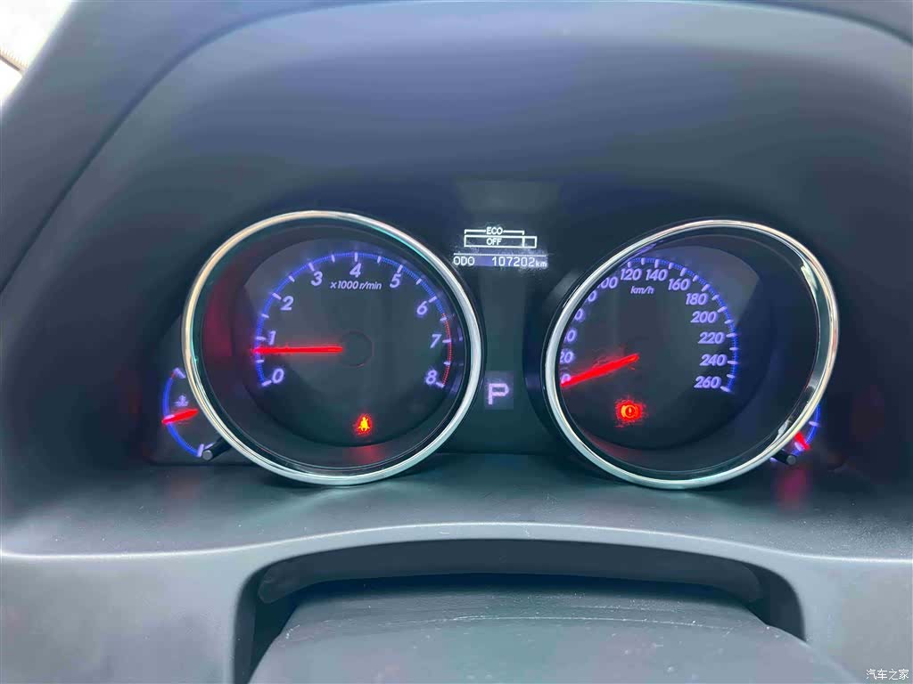 Toyota 2.5V, 2016 18