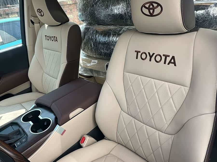Toyota Land Cruiser 2026, фото 8