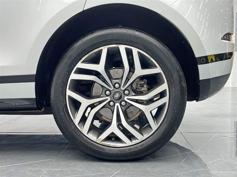 Land Rover Range Rover Aurora