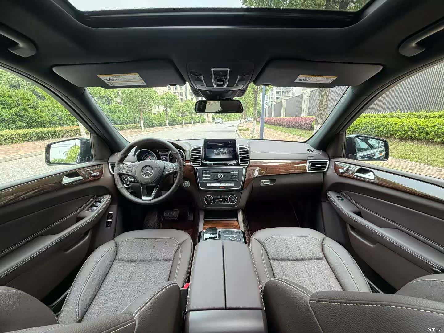 Mercedes-Benz GLS, 2017 11
