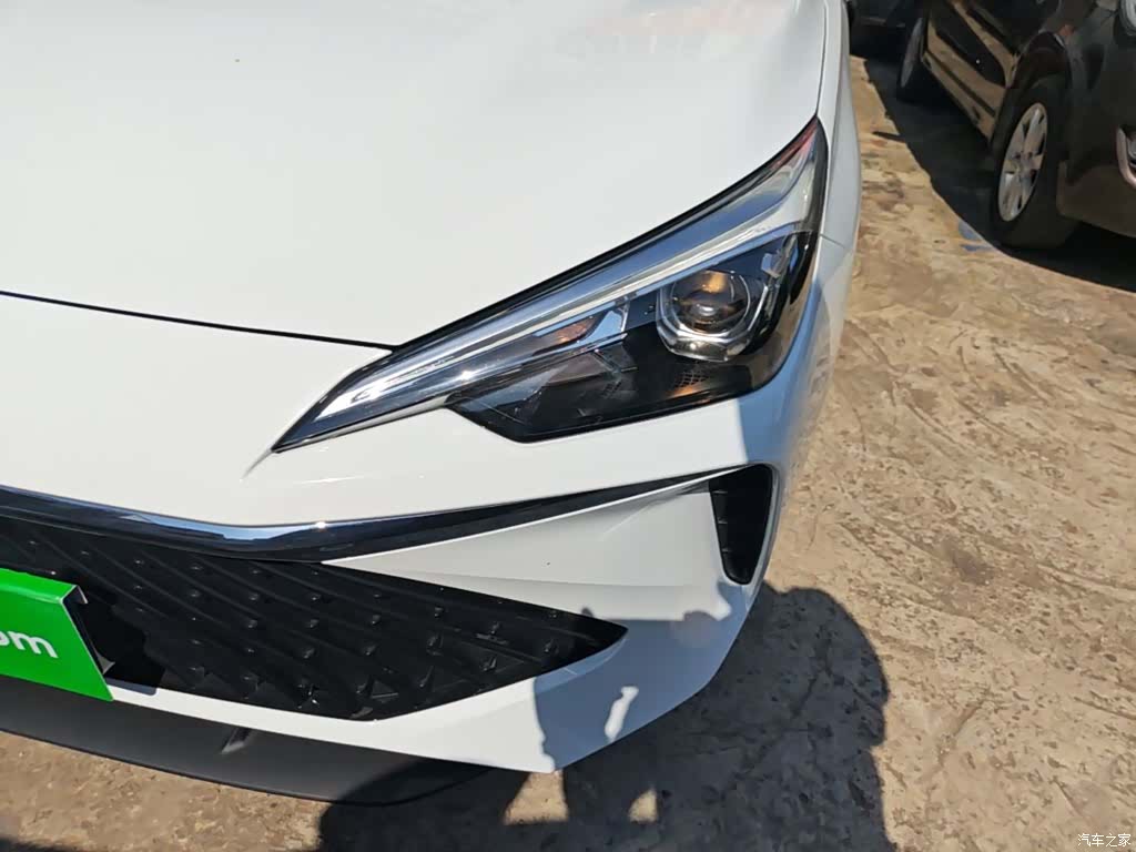Roewe i5, 2025 19