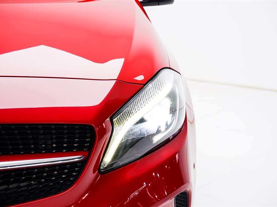 Mercedes-Benz Class A Mercedes-Benz Class A