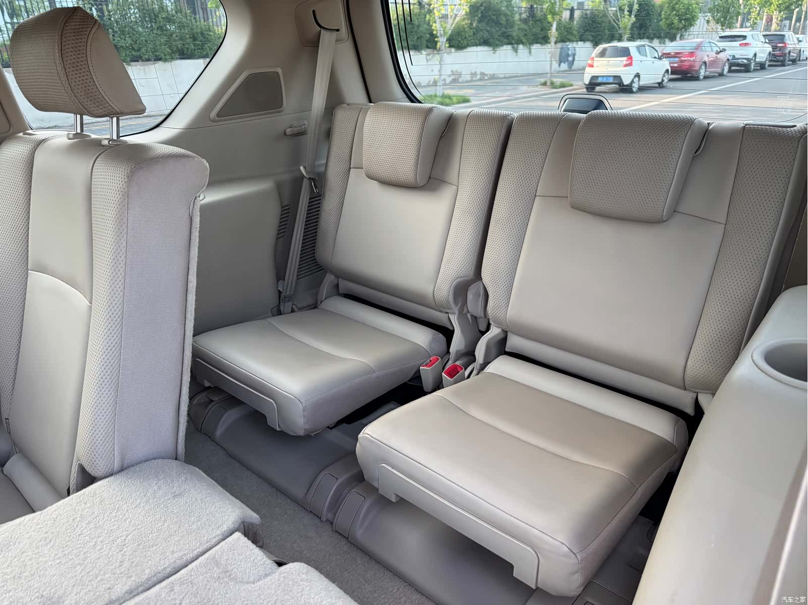 Toyota Prado, 2010 10