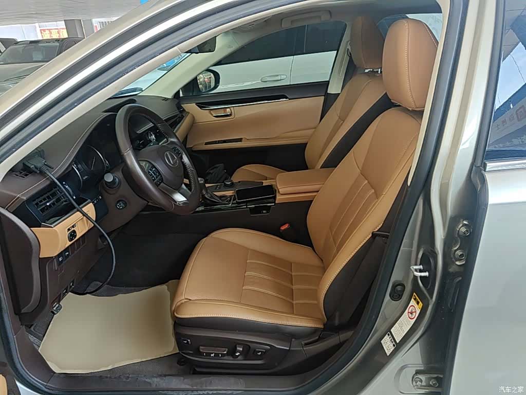 Lexus ES, 2018 15