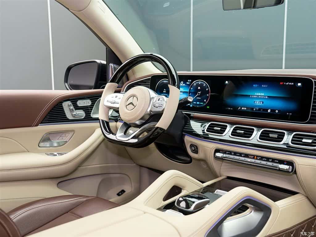 Mercedes-Benz GLS, 2024 15