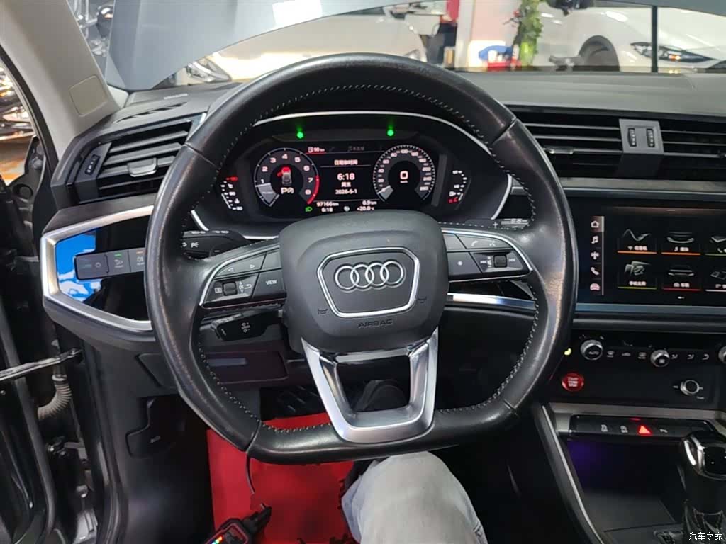 Audi Q3, 2020 11