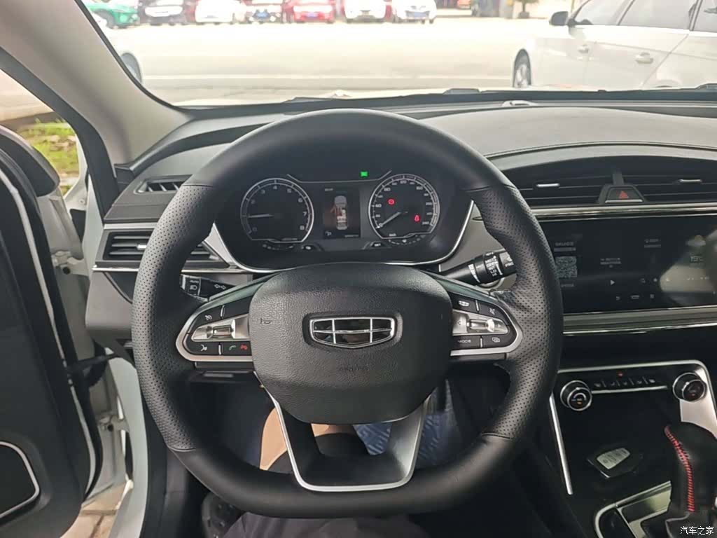 Geely Binray, 2019 11