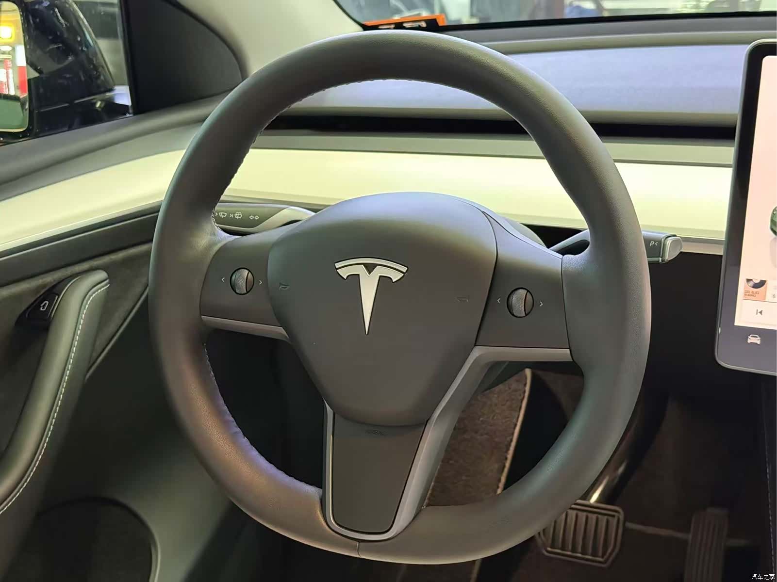Tesla Model Y, 2022 8