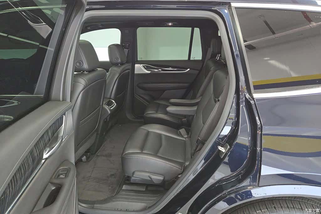 Cadillac XT6, 2022 11
