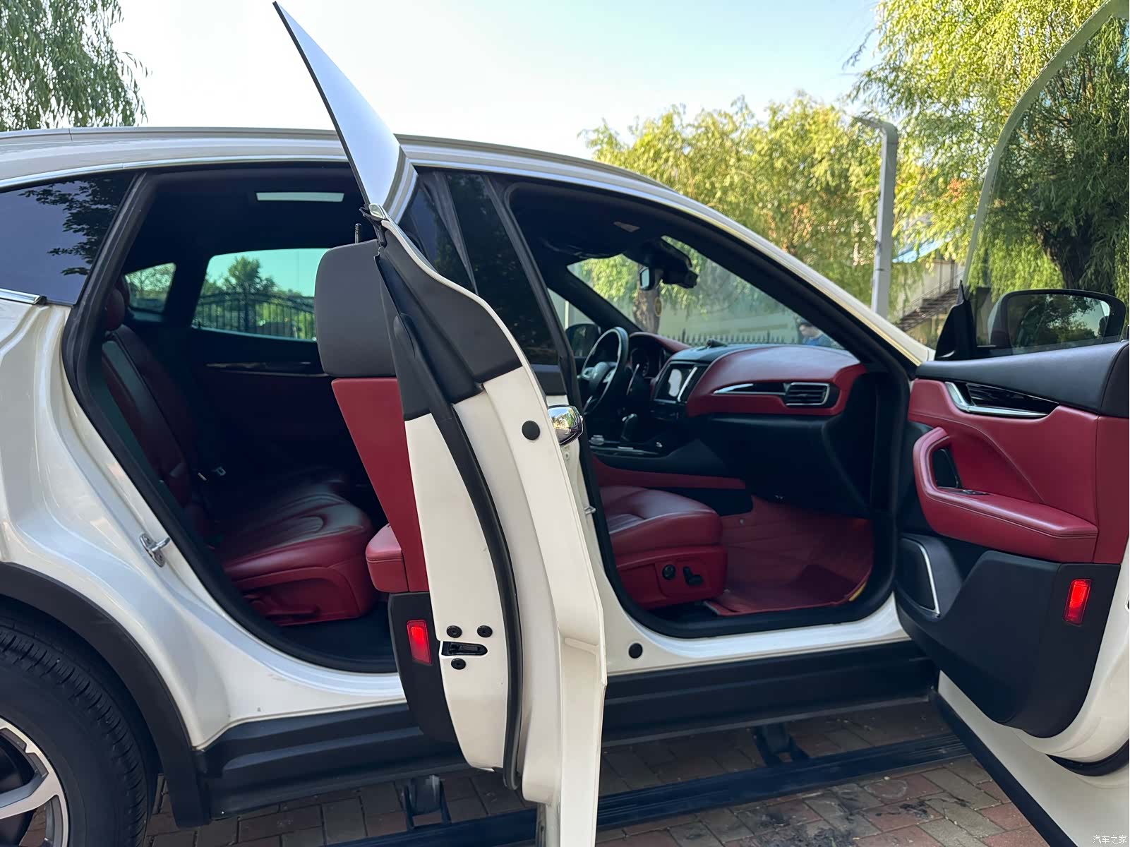 Maserati Levante, 2017 24