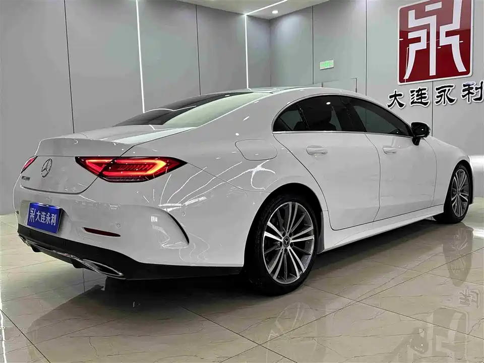 Mercedes-Benz CLS