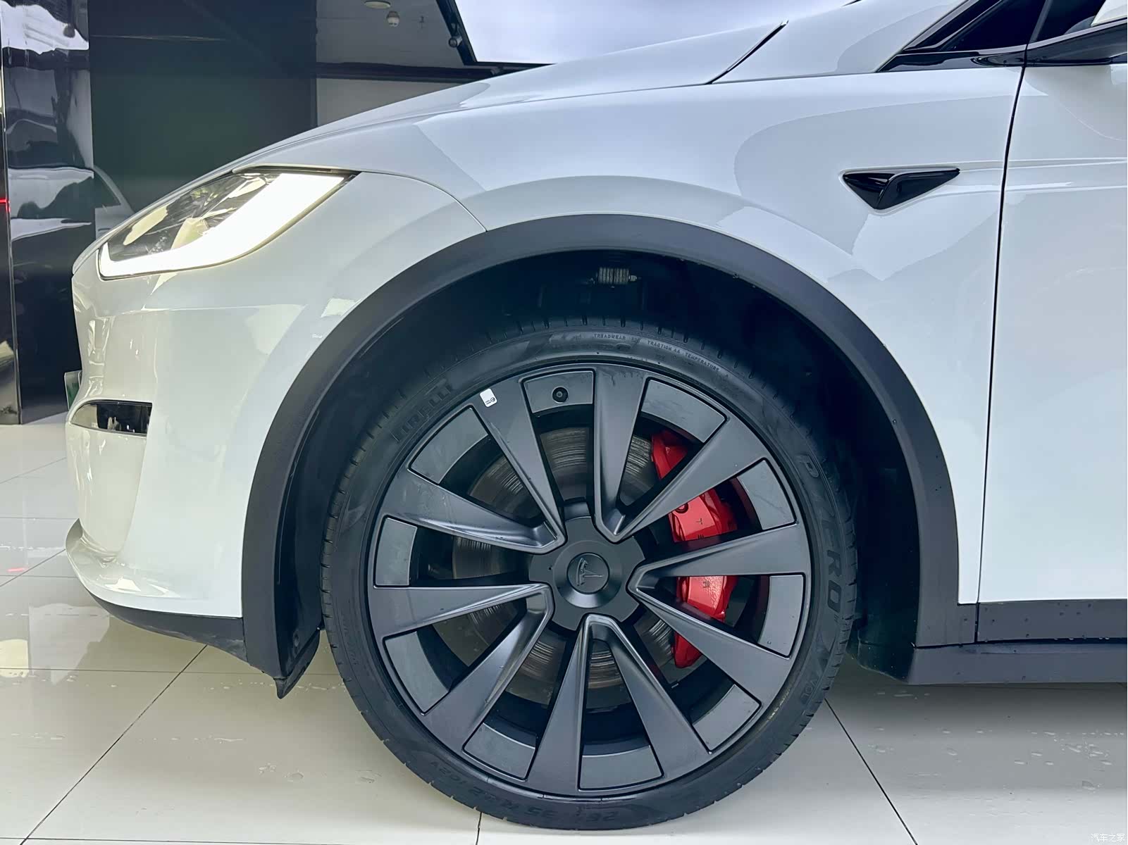 Tesla Model X, 2023 14