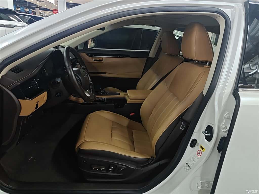 Lexus ES, 2018 15
