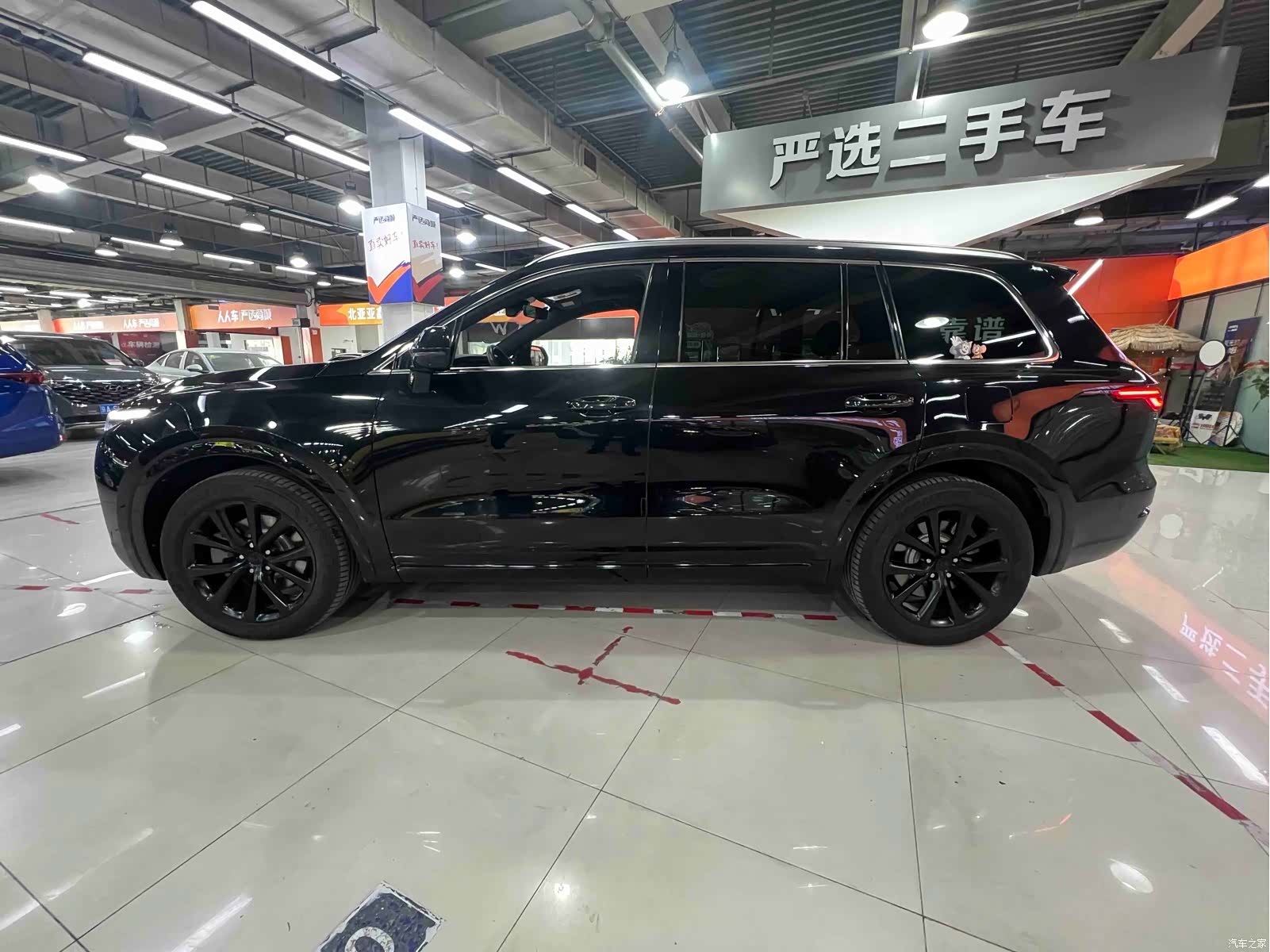 Li Auto ONE, 2022 4