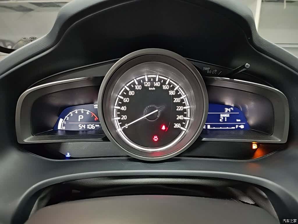 Mazda CX-4, 2021 12