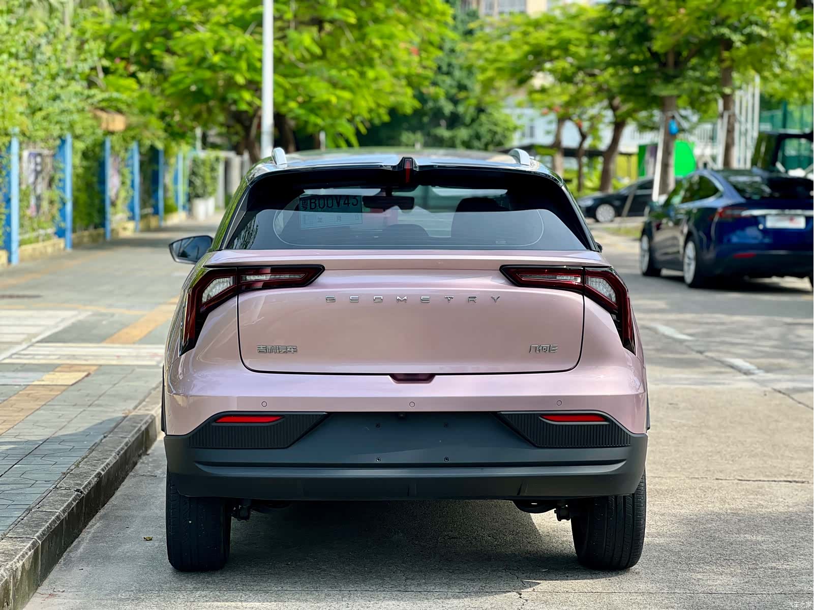 Geely E, 2023 10