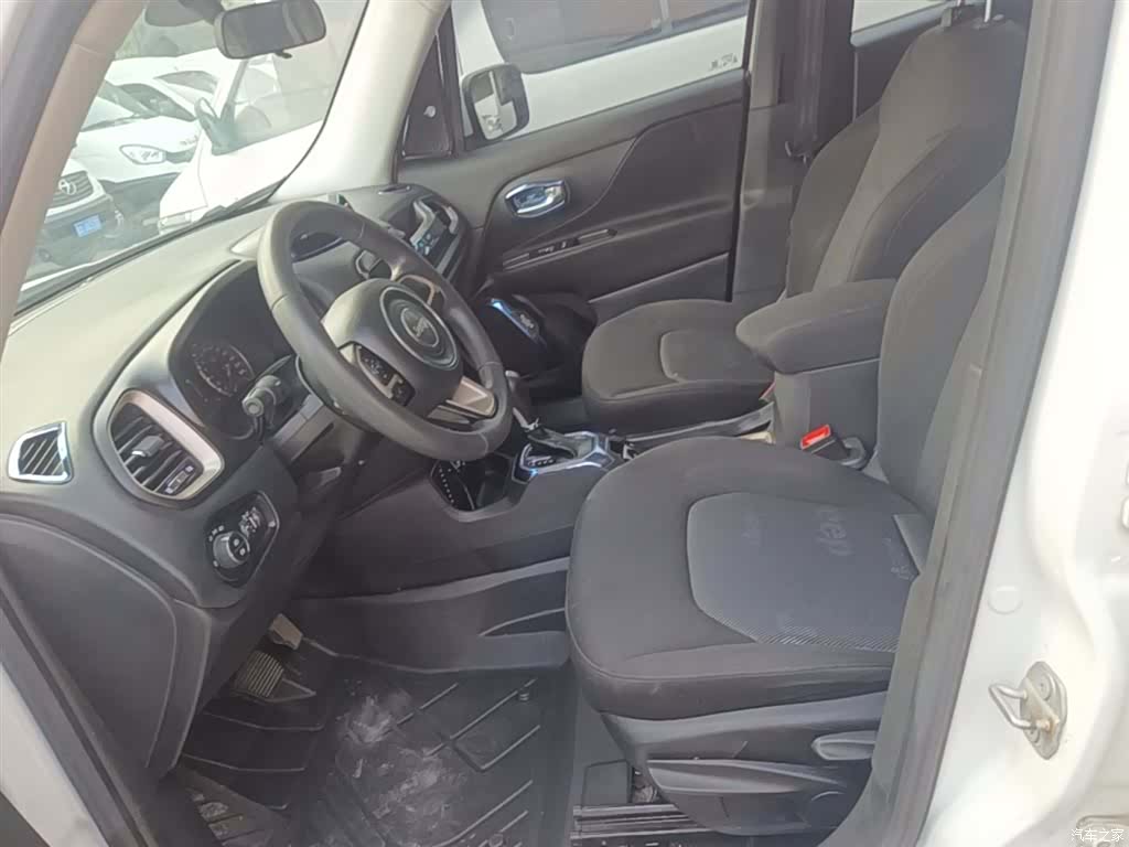 Jeep Renegade, 2017 15