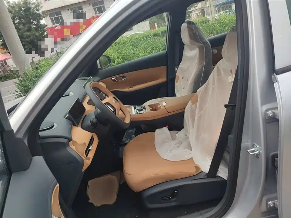 Geely Galaxy Galaxy Starship 7 EM-i