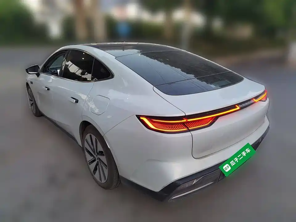 Geely Galaxy Galaxy E8