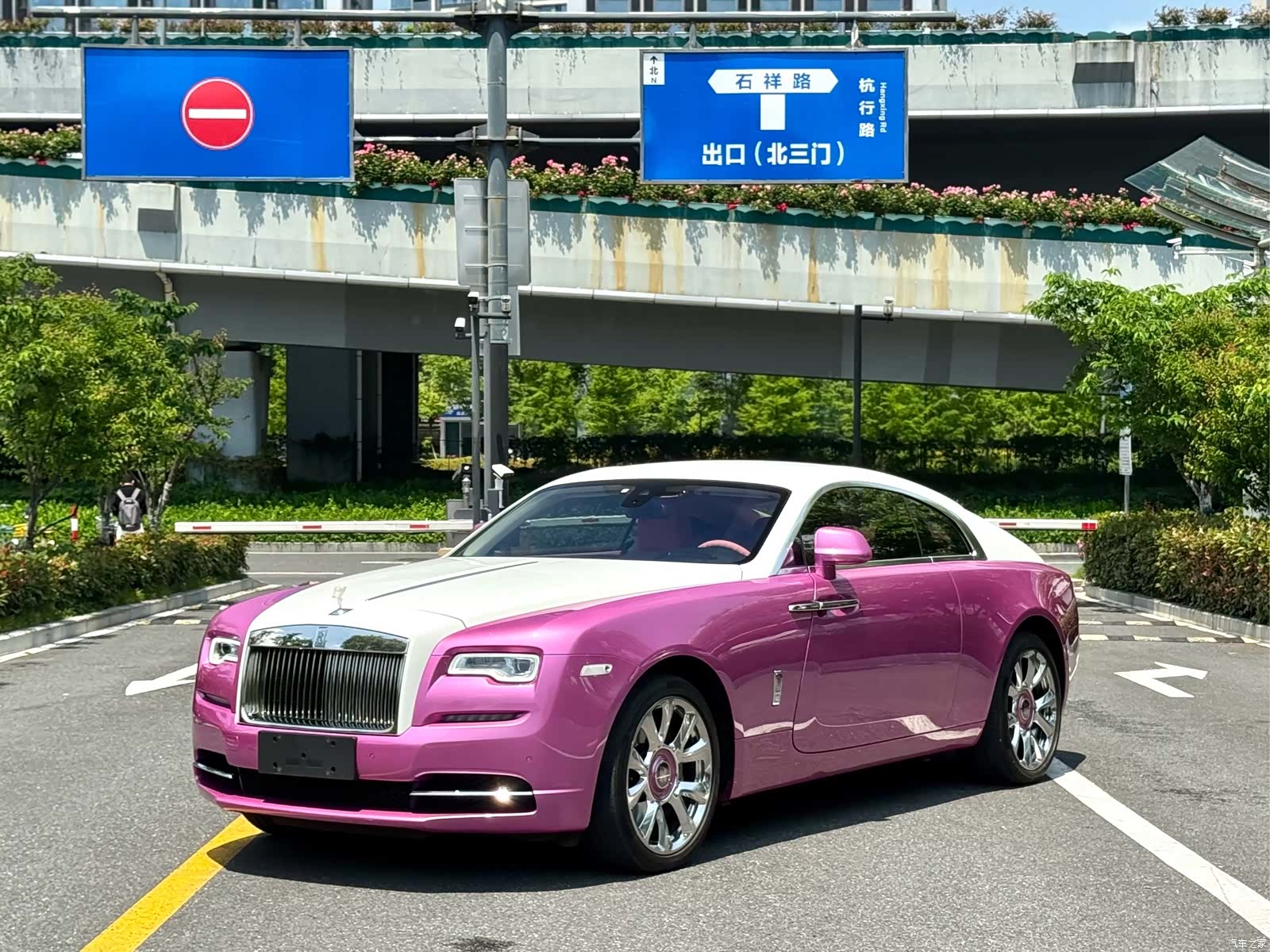 Rolls-Royce Wraith, 2020 3