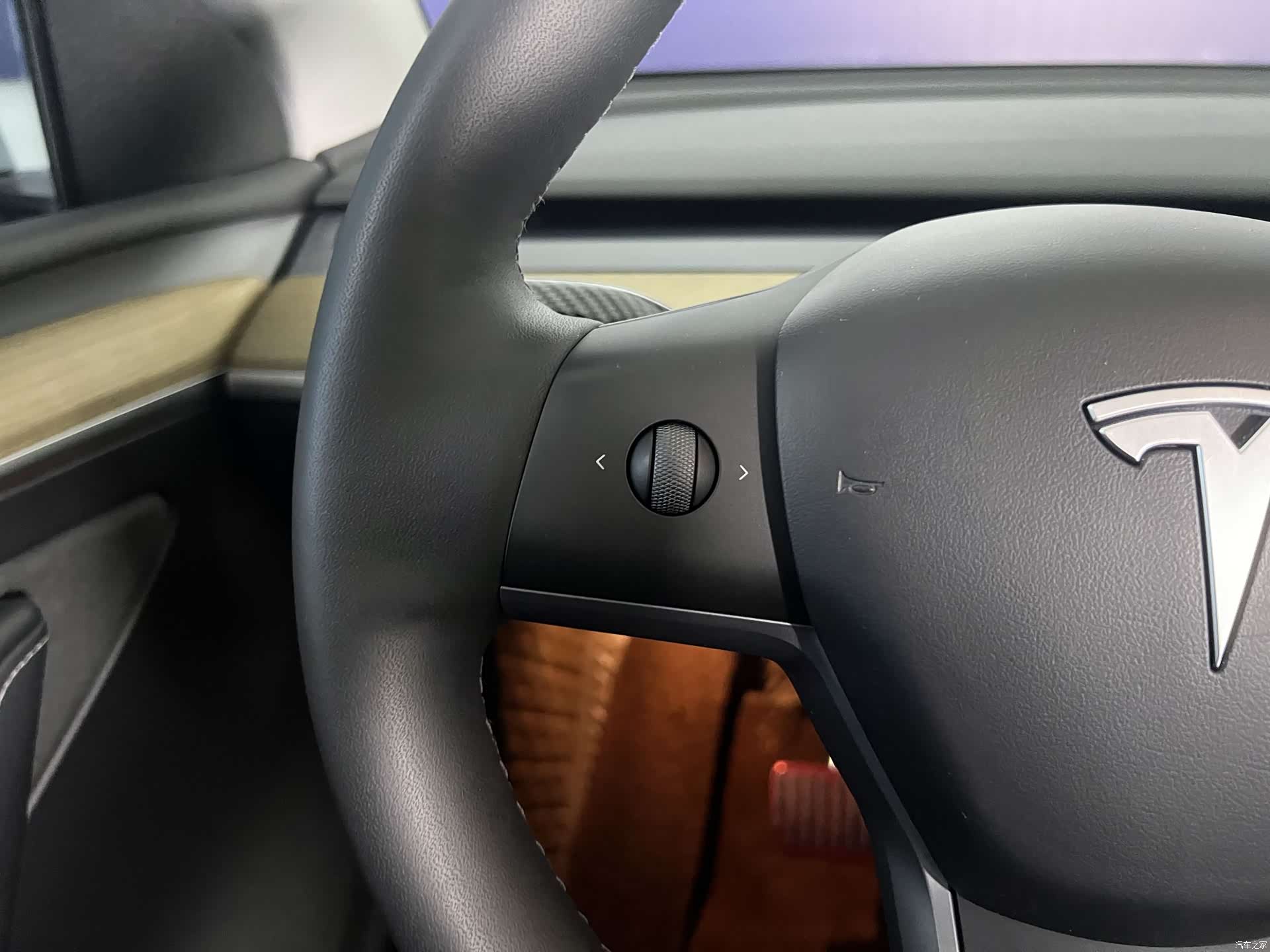 Tesla Model Y, 2023 22