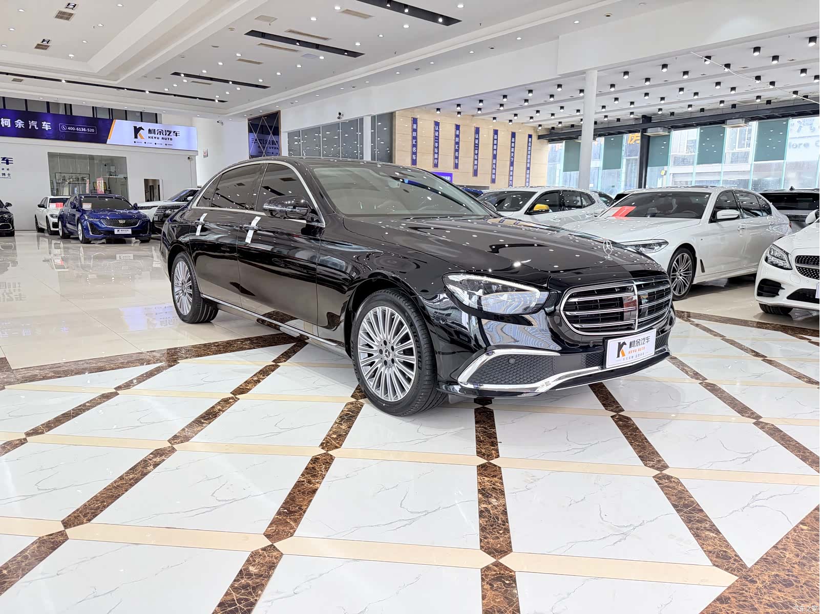 Mercedes-Benz E-Class, 2023 4