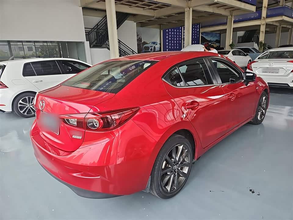 Mazda 3 Angkesaila