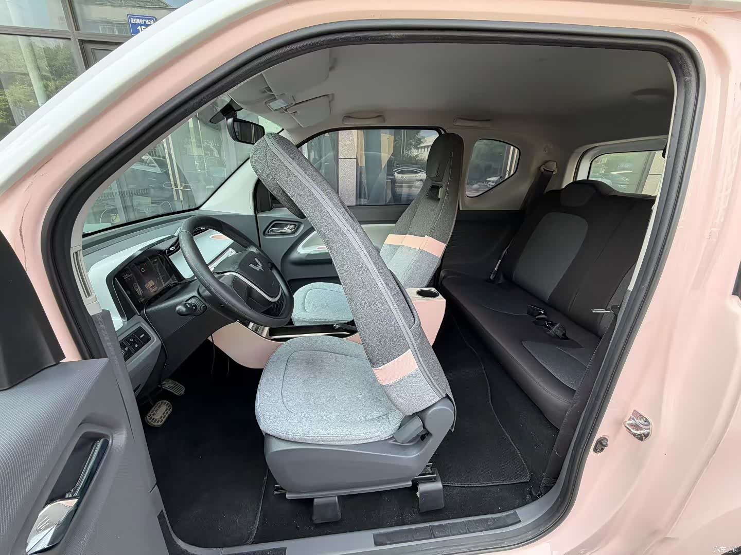 Wuling MINIEV, 2022 все фото