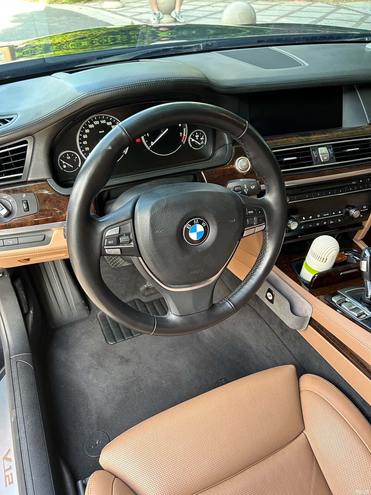 BMW 7 Series, 2011 8