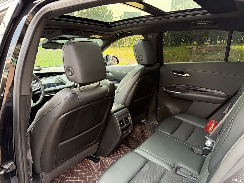 Cadillac XT4, 2020 11