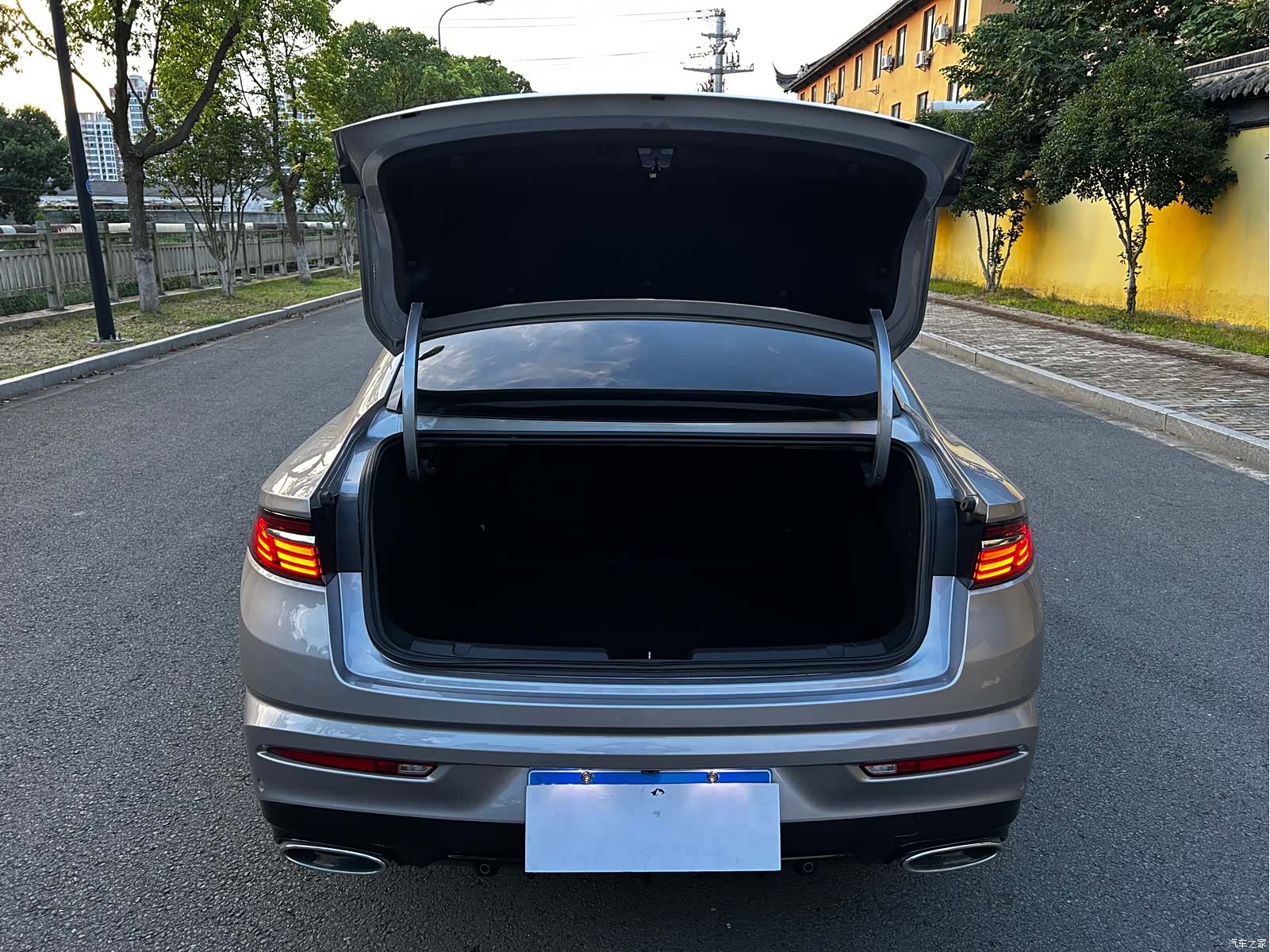 Geely Preface, 2023 16