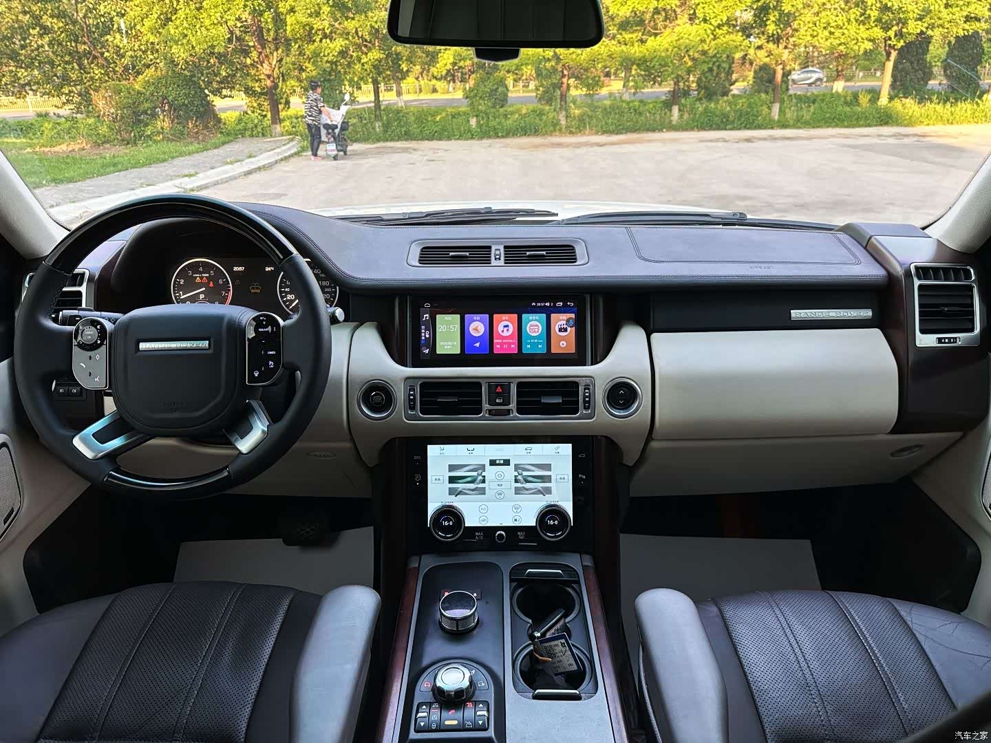 Land Rover Range Rover, 2010 12