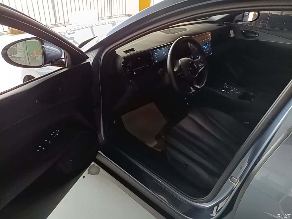 BYD Seal, 2025 16