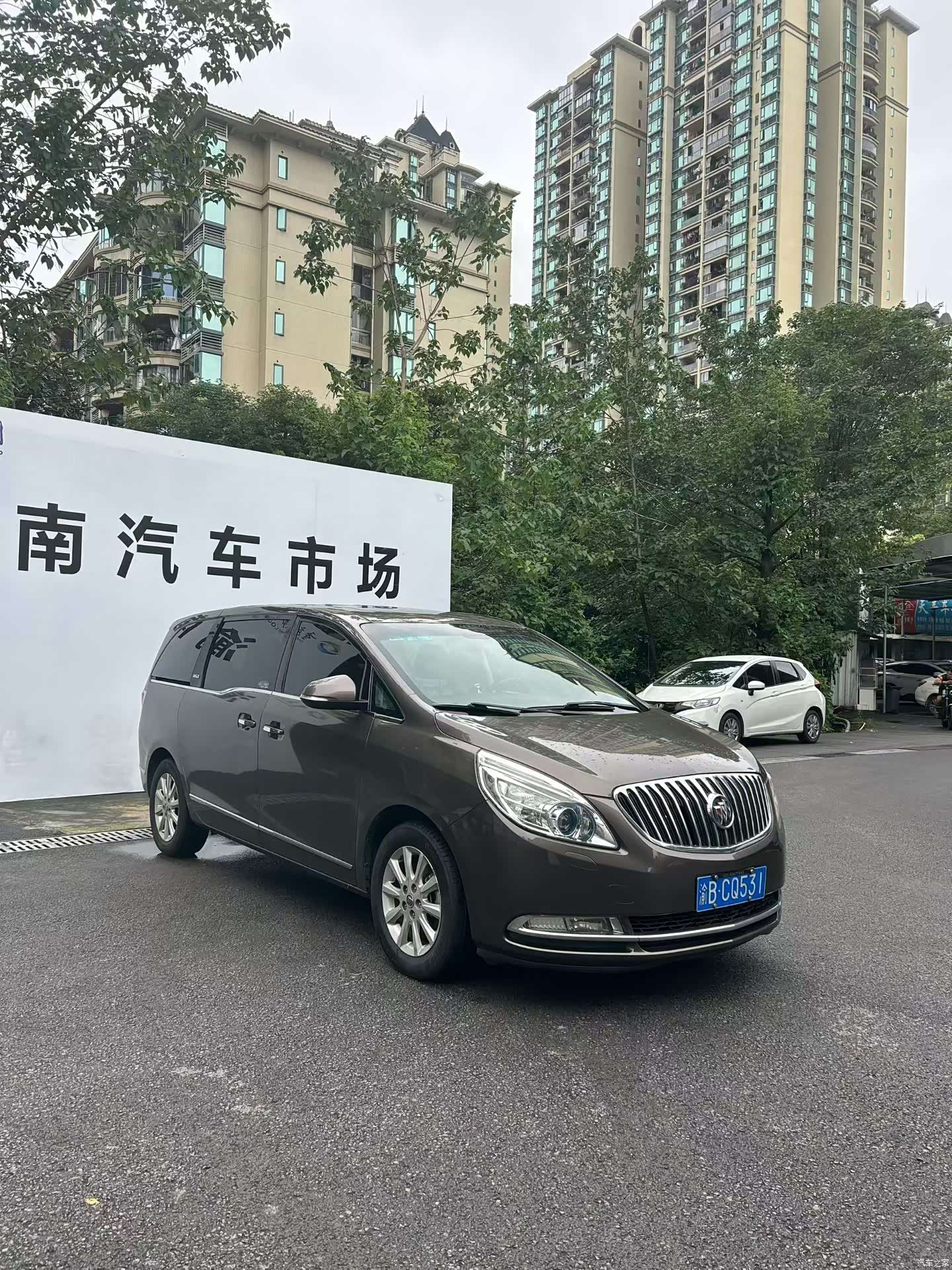 Buick GL8, 2013 3