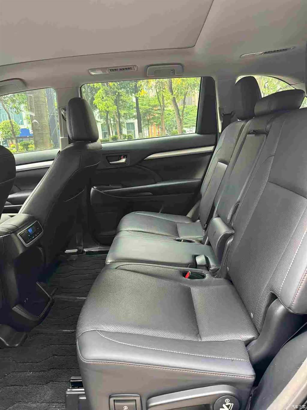 Toyota Highlander, 2019 10