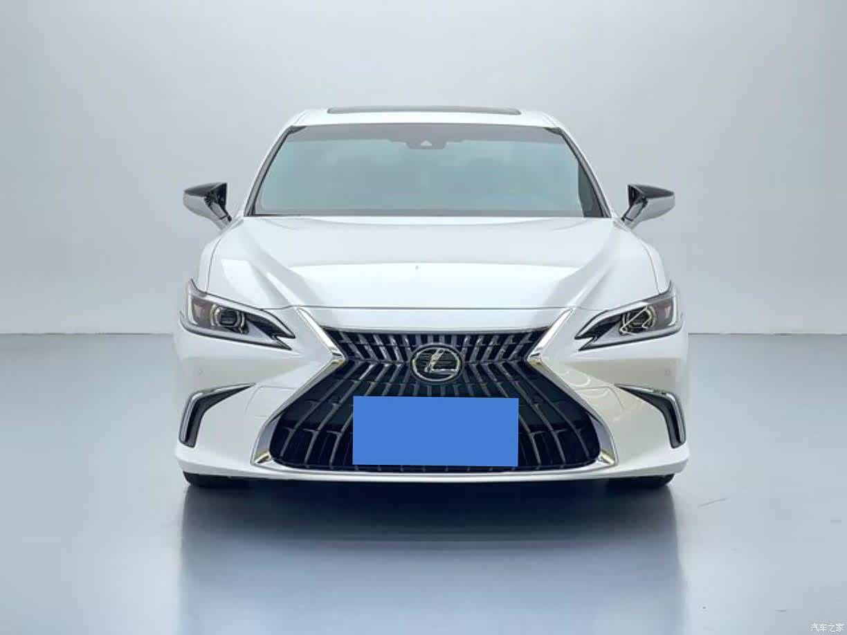 Lexus ES, 2024 2