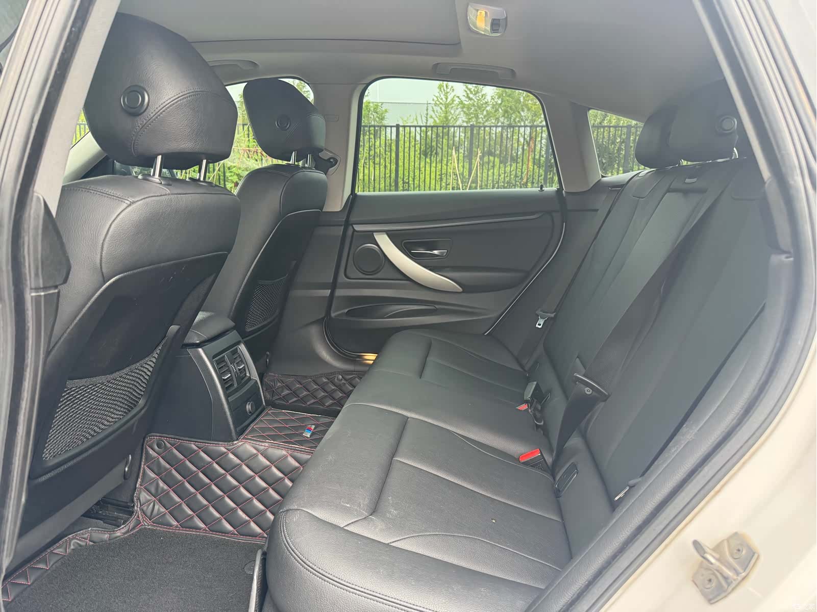 BMW 3 Series, 2016 11