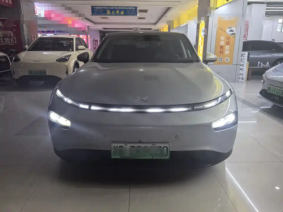 XPENG P7