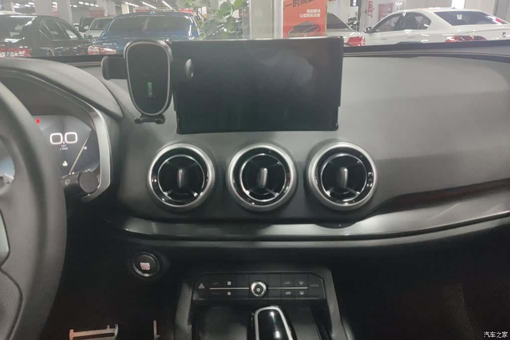 WEY VV5, 2019 13