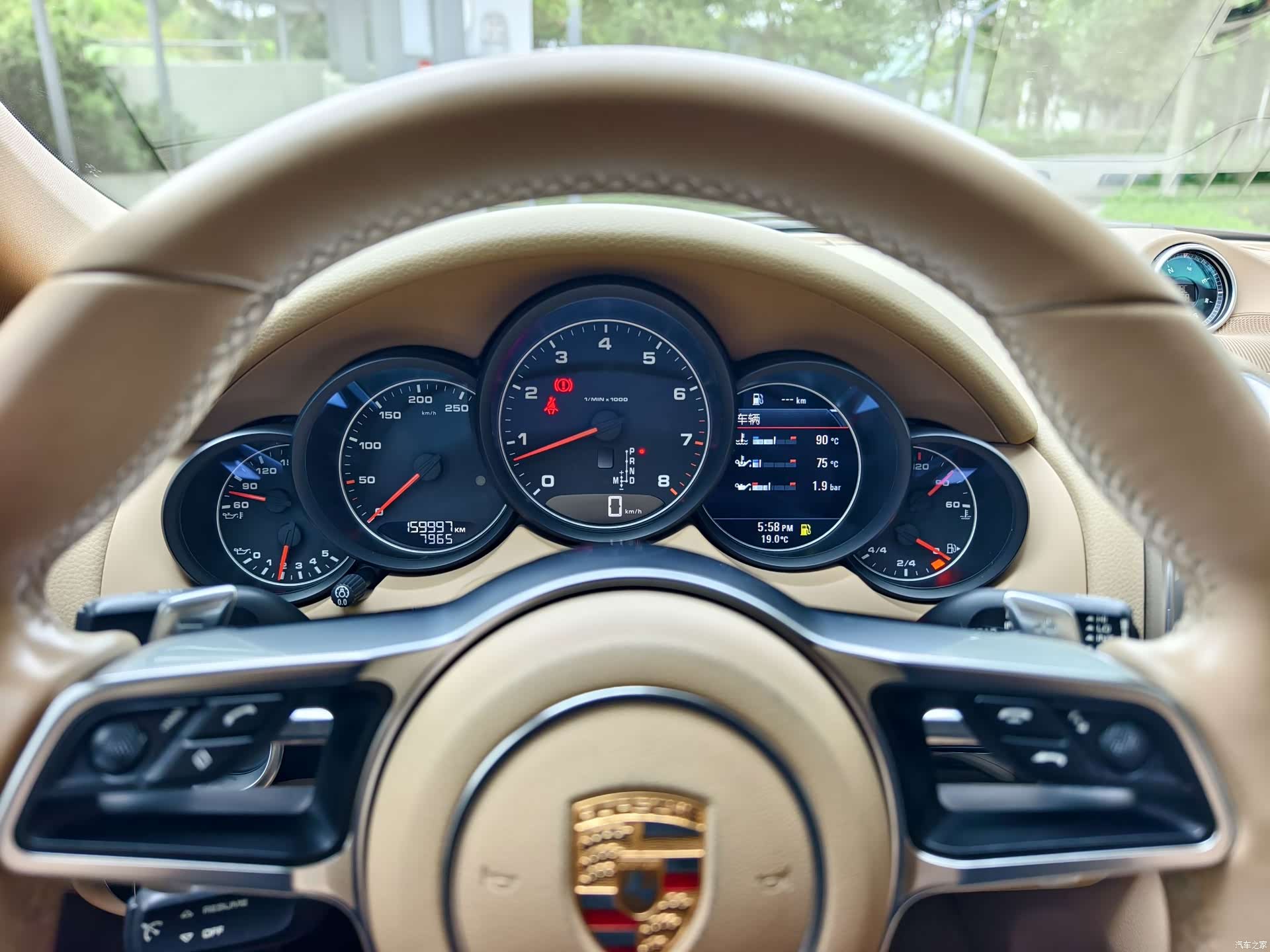 Porsche Cayenne, 2015 16