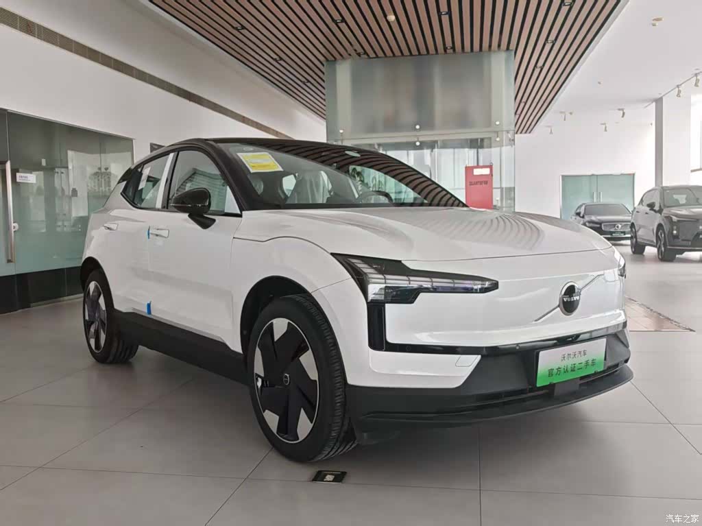 Volvo EX30, 2026 3