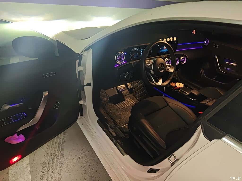 Mercedes-Benz CLA, 2022 17