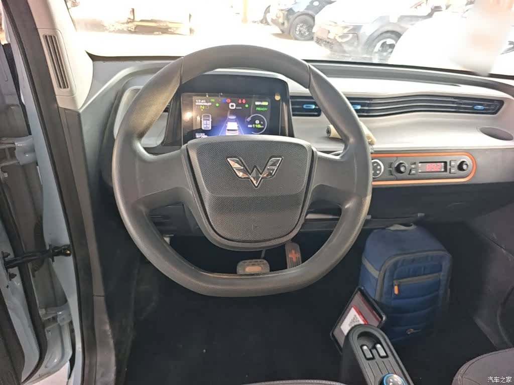 Wuling MINIEV, 2022 11