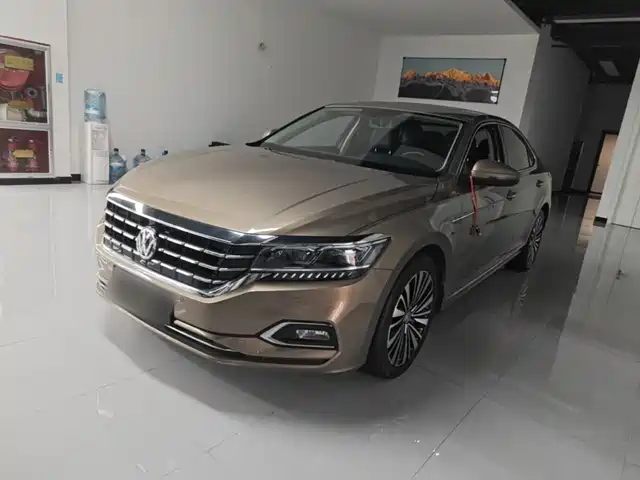 Volkswagen Passat 2020 — купить из Китая под заказ